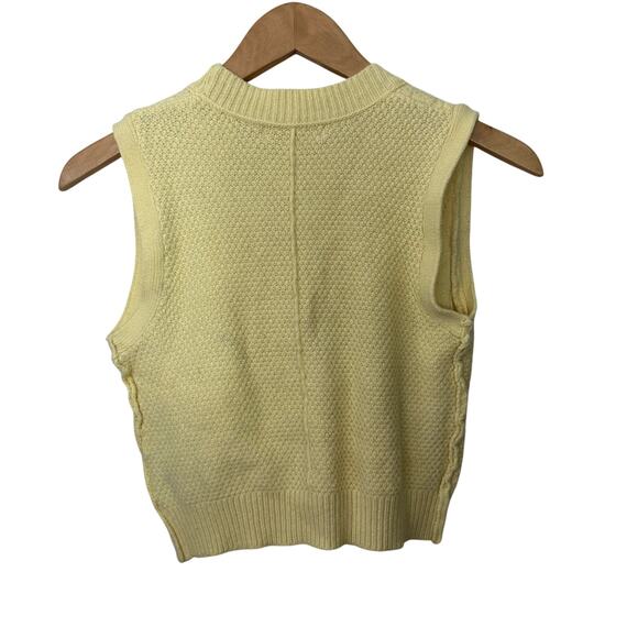 Hazel Moon Crop Cardigan Sweater Vest Butter Yellow Cable Knit Womens Small Top - Picture 3 of 6